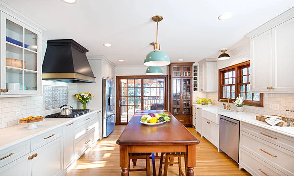 Residential Remodeling: From Design to Final Construction by Spiegel Wellman Contractors