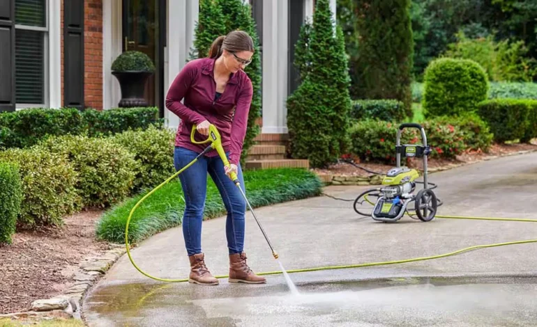 How Often Should You Power Wash Your Home in Destin, Florida?
