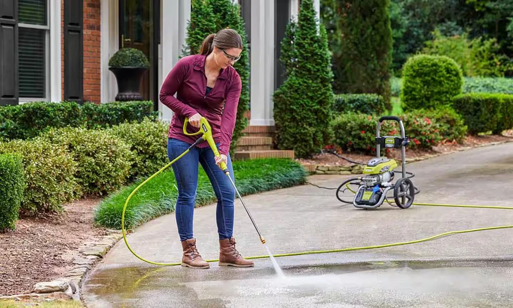 How Often Should You Power Wash Your Home in Destin, Florida?